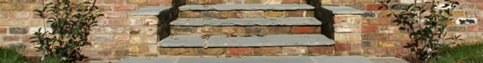 Garden services, retaining banks, drives, walls, patios, terraces and pergolas